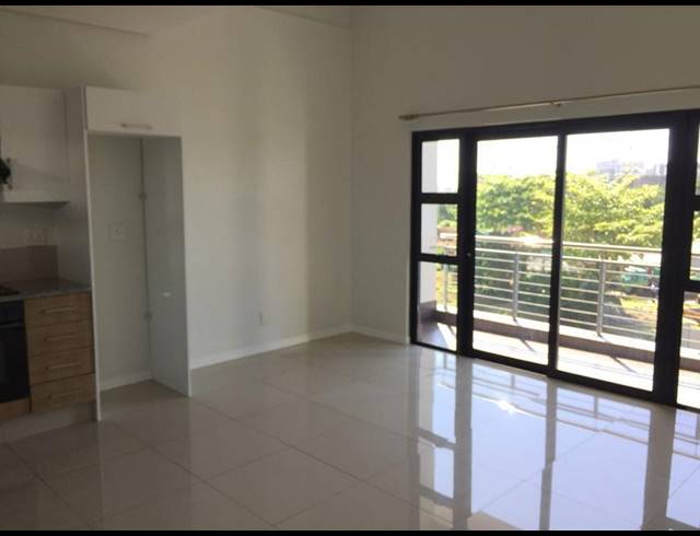 2 BEDROOM APARTMENT FOR SALE IN UMHLANGA RIDGE